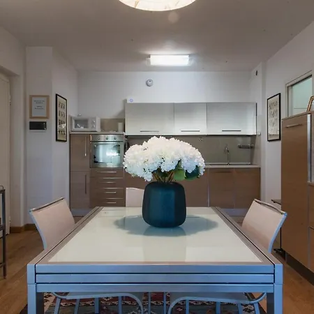 Smart Di Design Con Garage Privato - Italywego Apartment