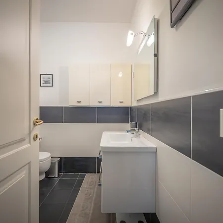 Apartamento Bambagioni 14 - Smart Flat Con Garage Privato - Italywego